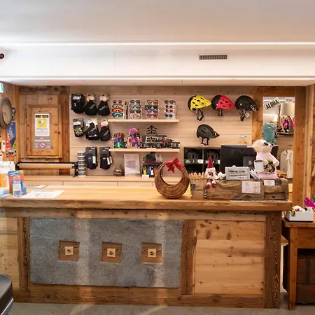 泽拜奥公寓式酒店 酒店 3*